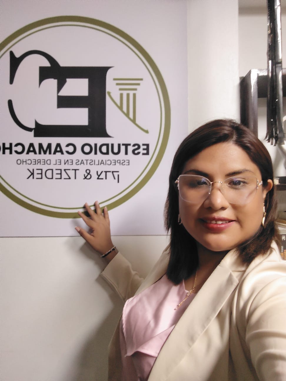 Dra. Angela Camacho Tapia